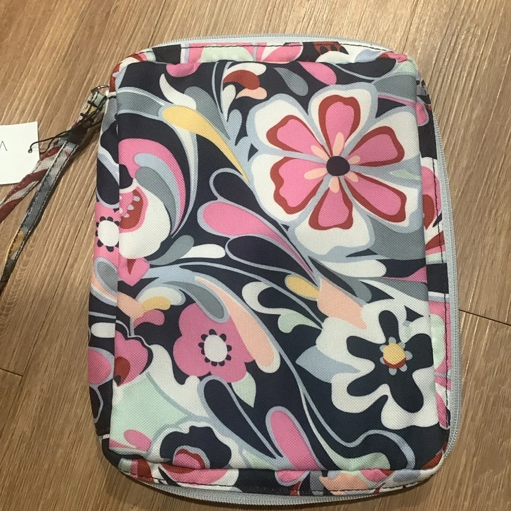 Vera Bradley stow your